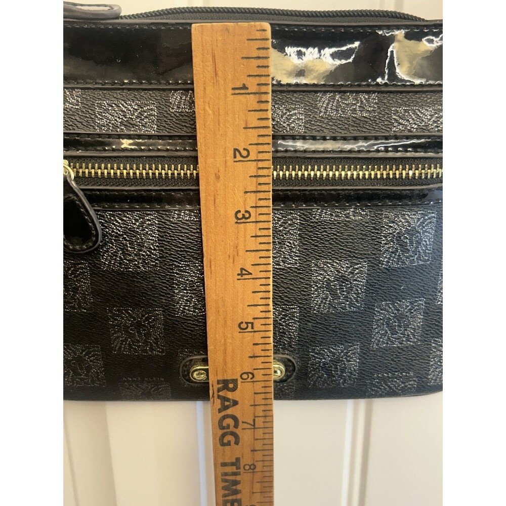Anne Klein Black Signature Checkered Crossbody Purse Patent Trim Gold Zip Pocket - Picture 11 of 13